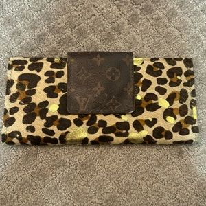 Leopard leather wallet